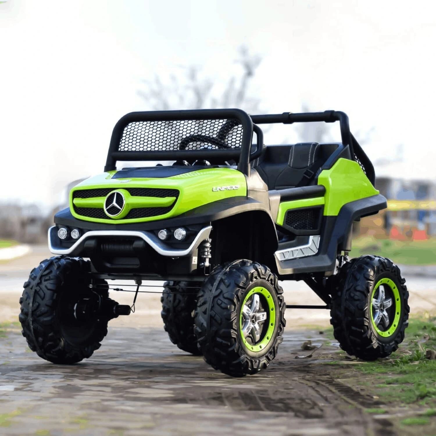 Αδειοδοτημένο ηλεκτροκίνητο τζιπ Mercedes UNIMOG, 12V/10Ah, 140W, 4x4, ελαστικά EVA, MP3 player